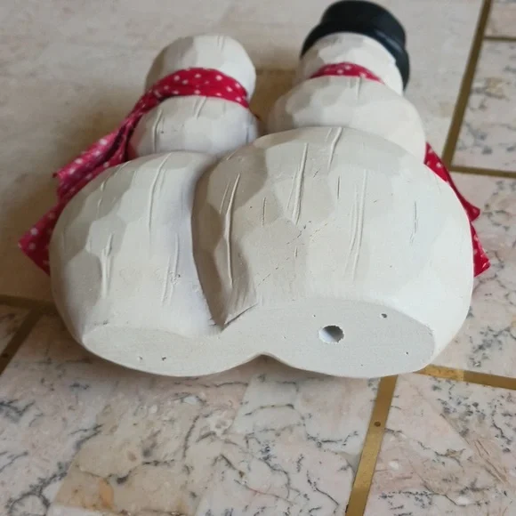 Vintage Snowman couple figurine/"carved wood" hand painted,, 5 1/2" tall..New. - Picture 7 of 12